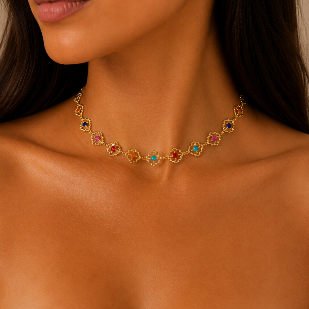 Choker Colorida com Trevos Vazados Banhada a Ouro 18K